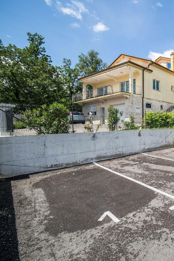 Studio Apartman Nina Apartamento Rijeka Exterior foto